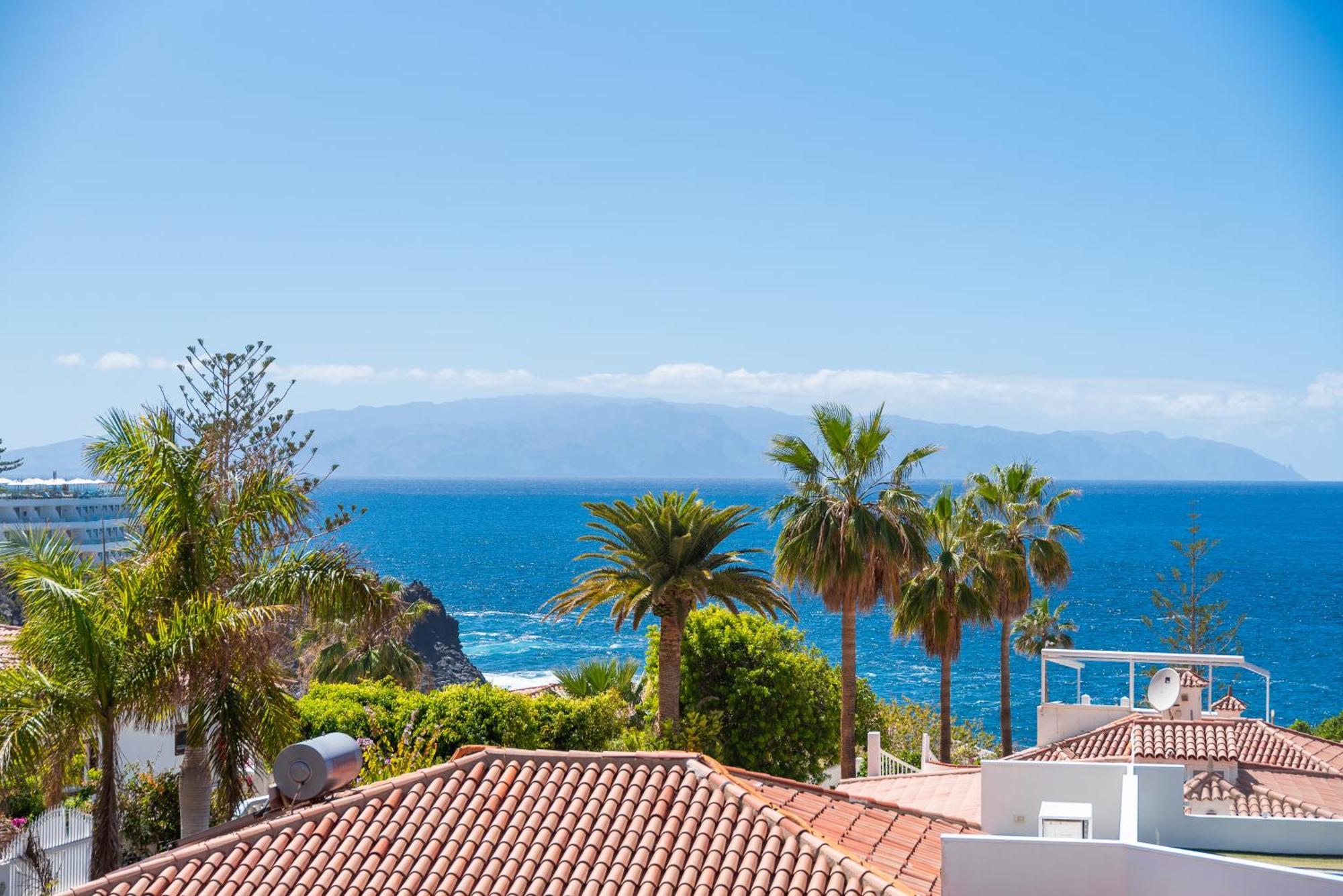 Home With Stunning View By Dream Homes Tenerife Puerto de Santiago  Bagian luar foto