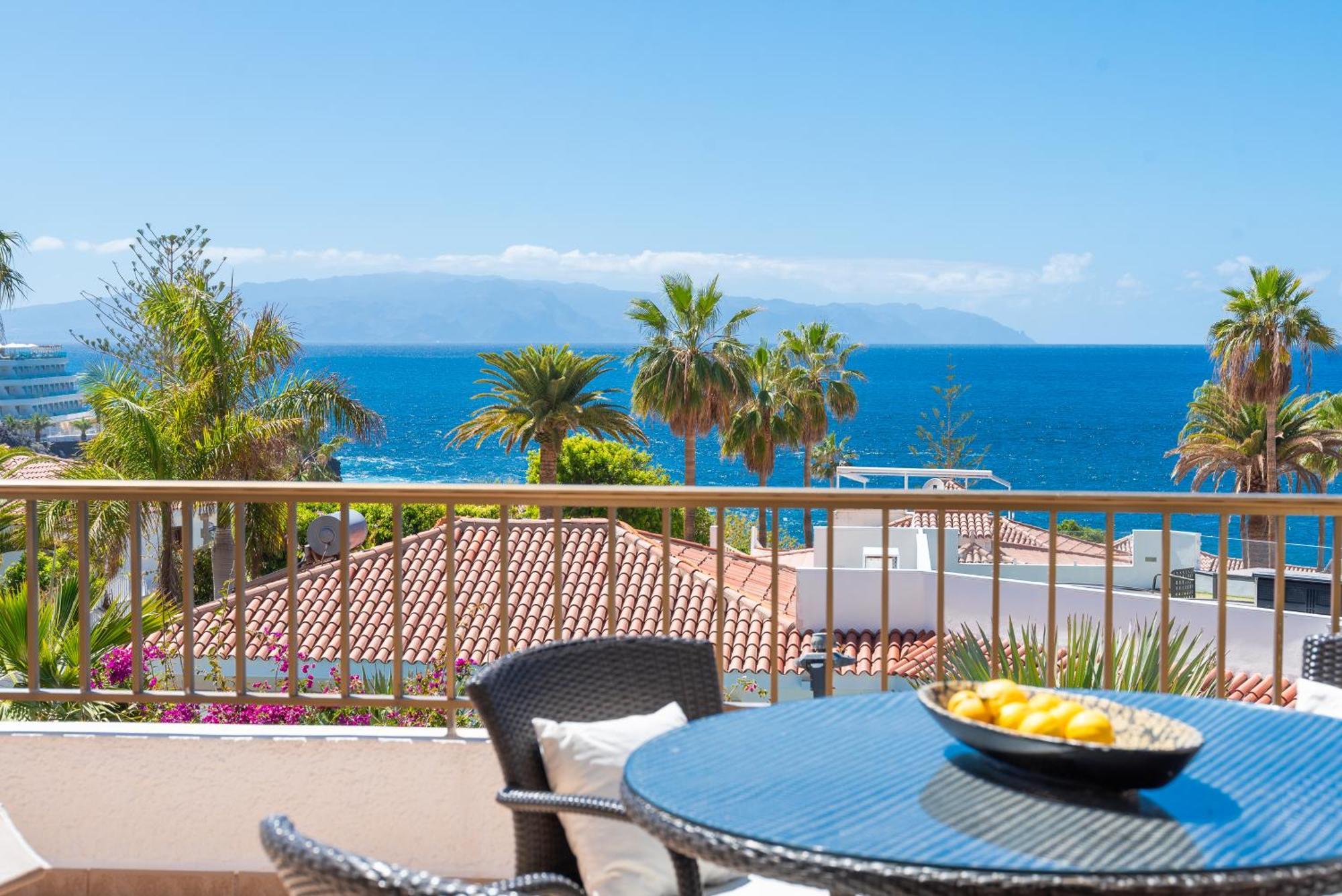 Home With Stunning View By Dream Homes Tenerife Puerto de Santiago  Bagian luar foto
