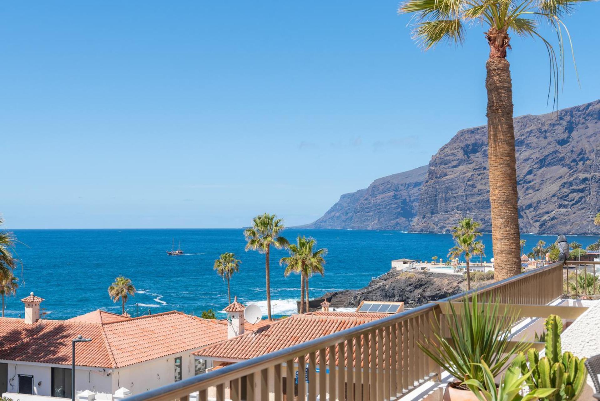 Home With Stunning View By Dream Homes Tenerife Puerto de Santiago  Bagian luar foto