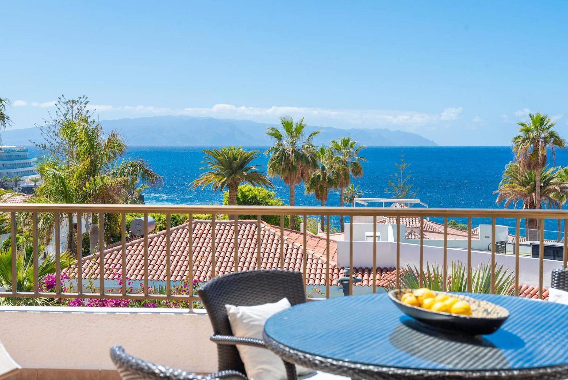 Home With Stunning View By Dream Homes Tenerife Puerto de Santiago  Bagian luar foto