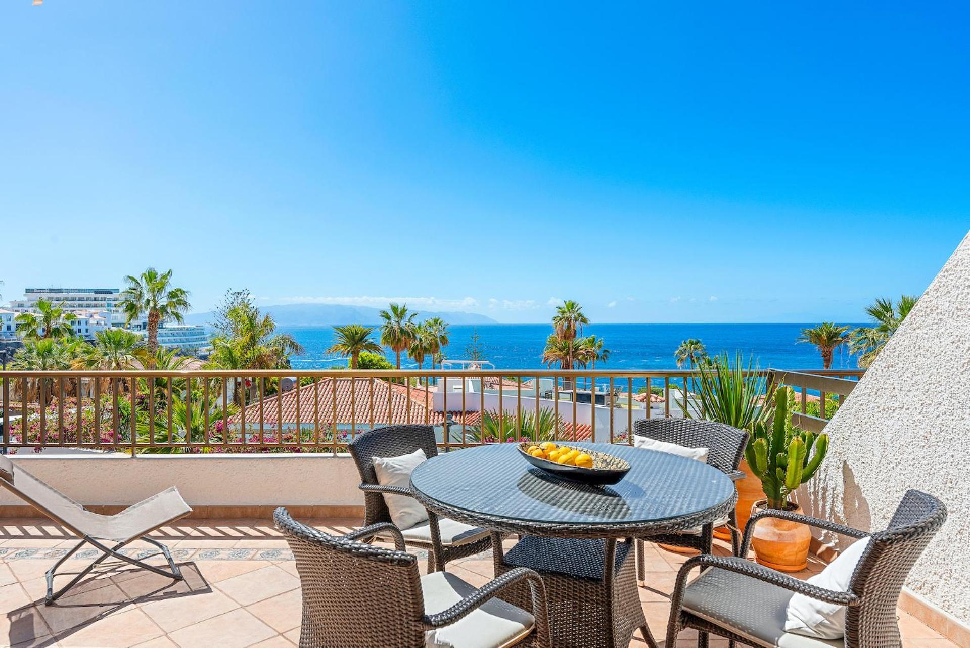 Home With Stunning View By Dream Homes Tenerife Puerto de Santiago  Bagian luar foto